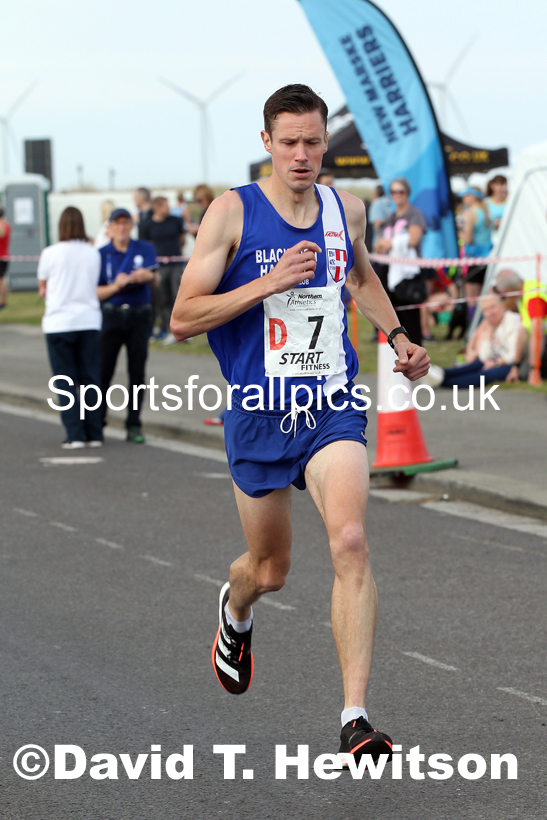 Senior mens 6 stage relay, 2021 Northern 6 and 4 Stage and Young Athletes Road Relays, Redcar. Photo: David T. Hewitson/Sports for All Pics